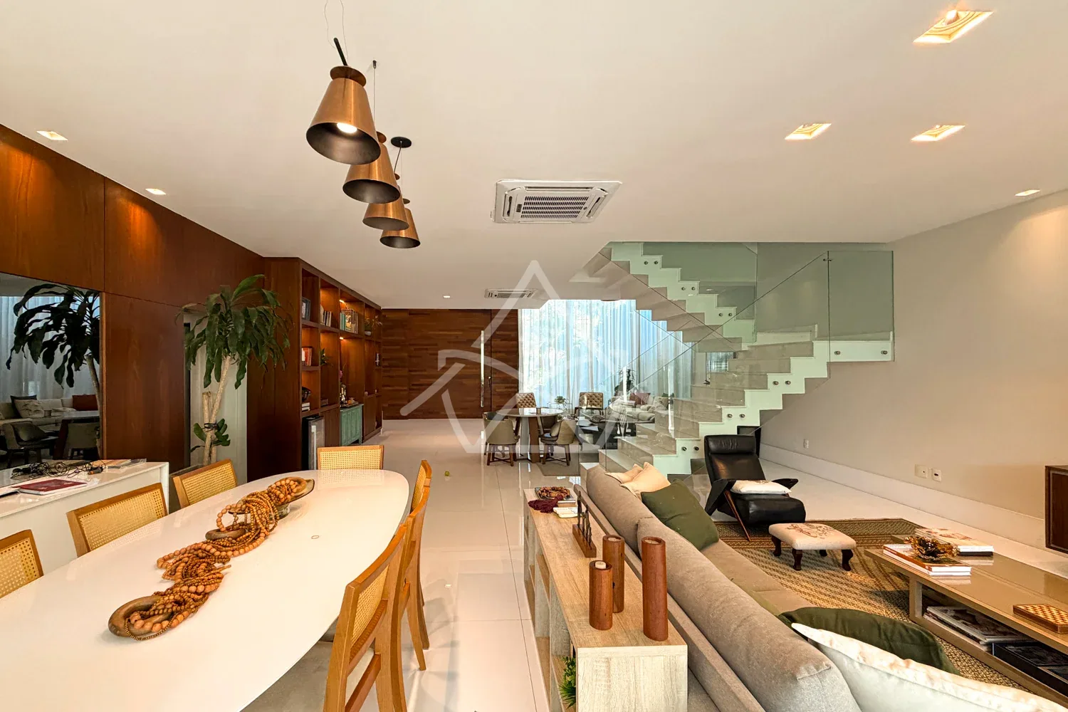 Casa Contemporânea à Venda - Barra da Tijuca, RJ