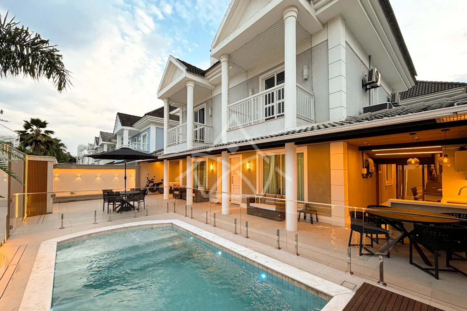 Casa Triplex no Carmel Village - Recreio dos bandeirantes, RJ