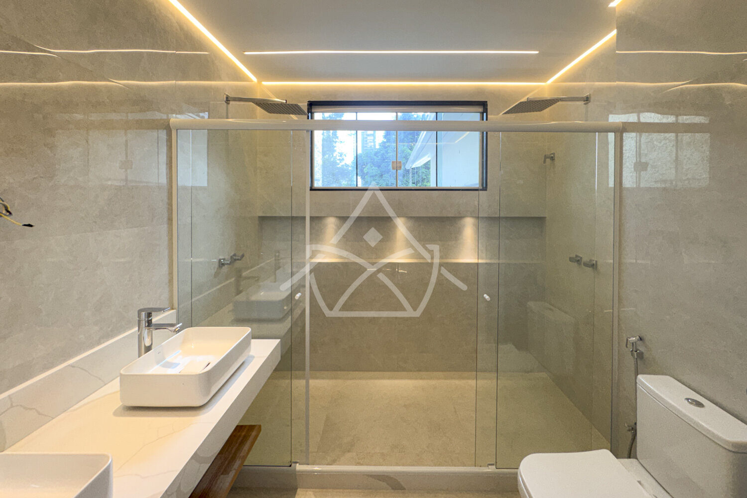 Casa Em Condomínio Com 4 Quartos - Barra da Tijuca, RJ