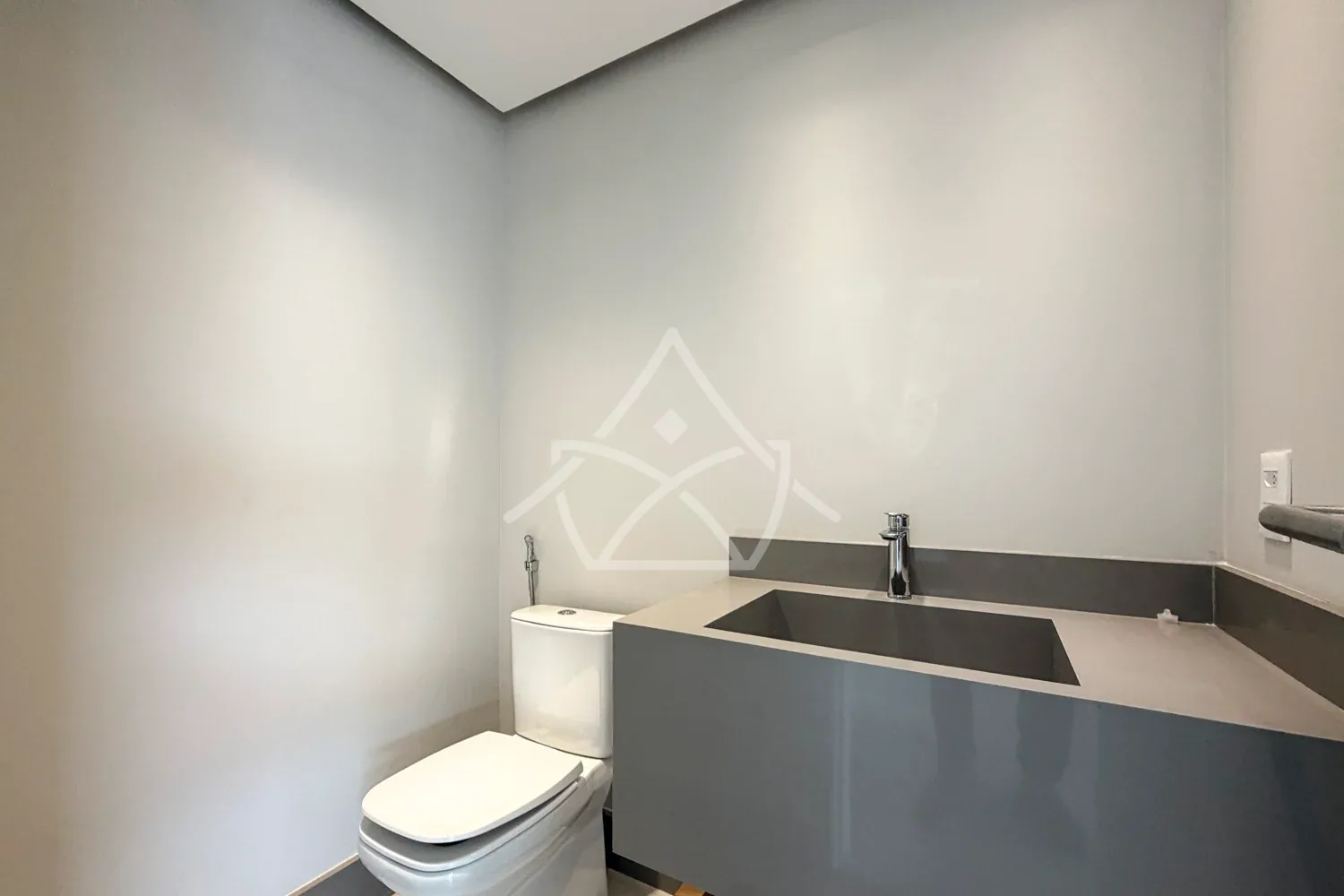 Casa Triplex Oferece Ambientes Amplos - Barra Tijuca, RJ