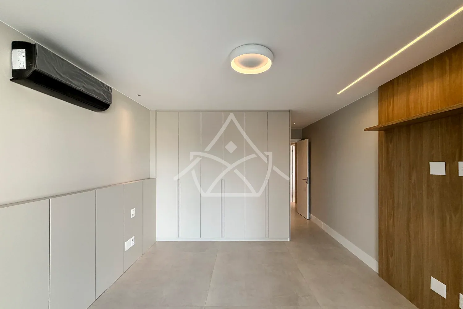 Casa Triplex Oferece Ambientes Amplos - Barra Tijuca, RJ