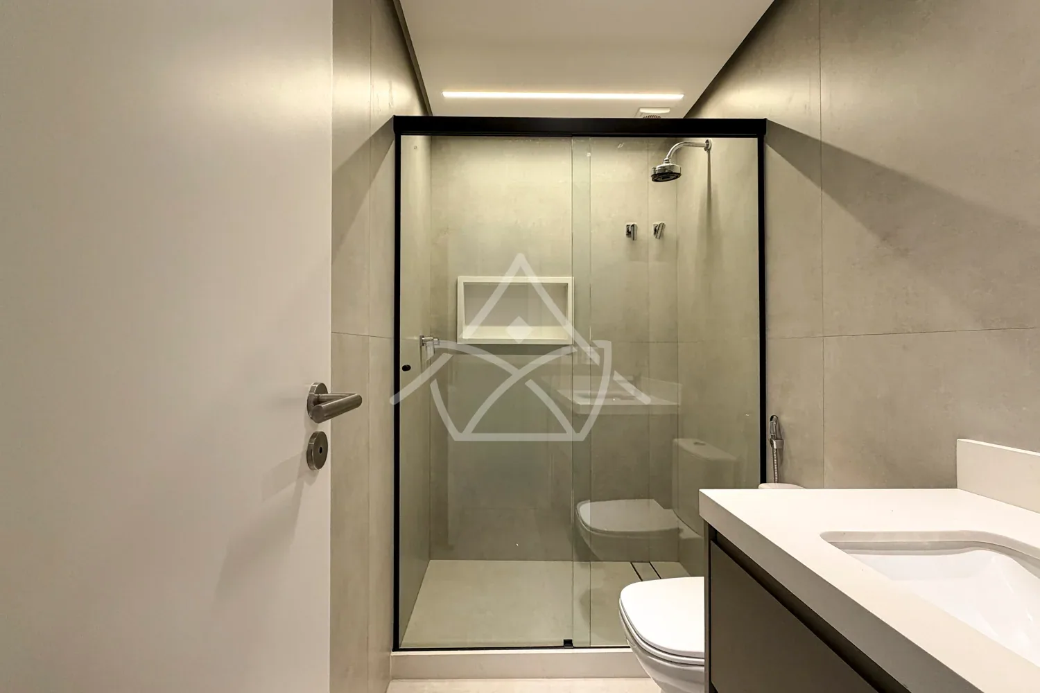 Casa Triplex Oferece Ambientes Amplos - Barra Tijuca, RJ