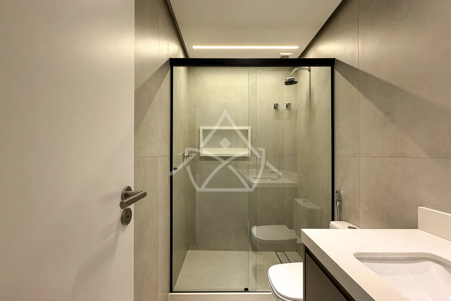 Casa Triplex Oferece Ambientes Amplos - Barra Tijuca, RJ