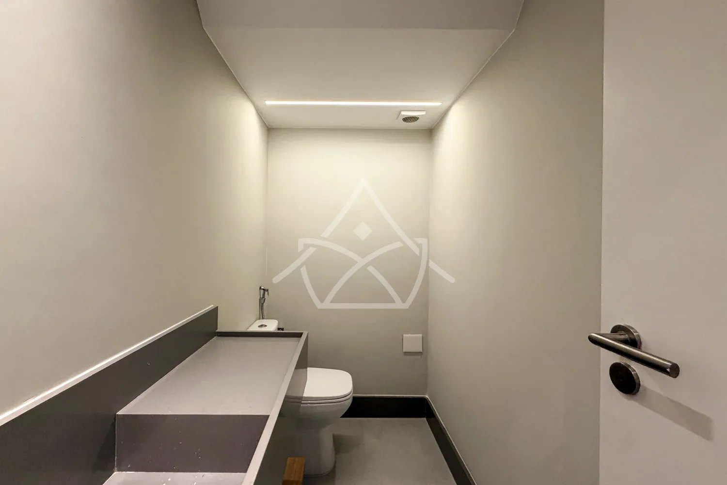 Casa Triplex Oferece Ambientes Amplos - Barra Tijuca, RJ