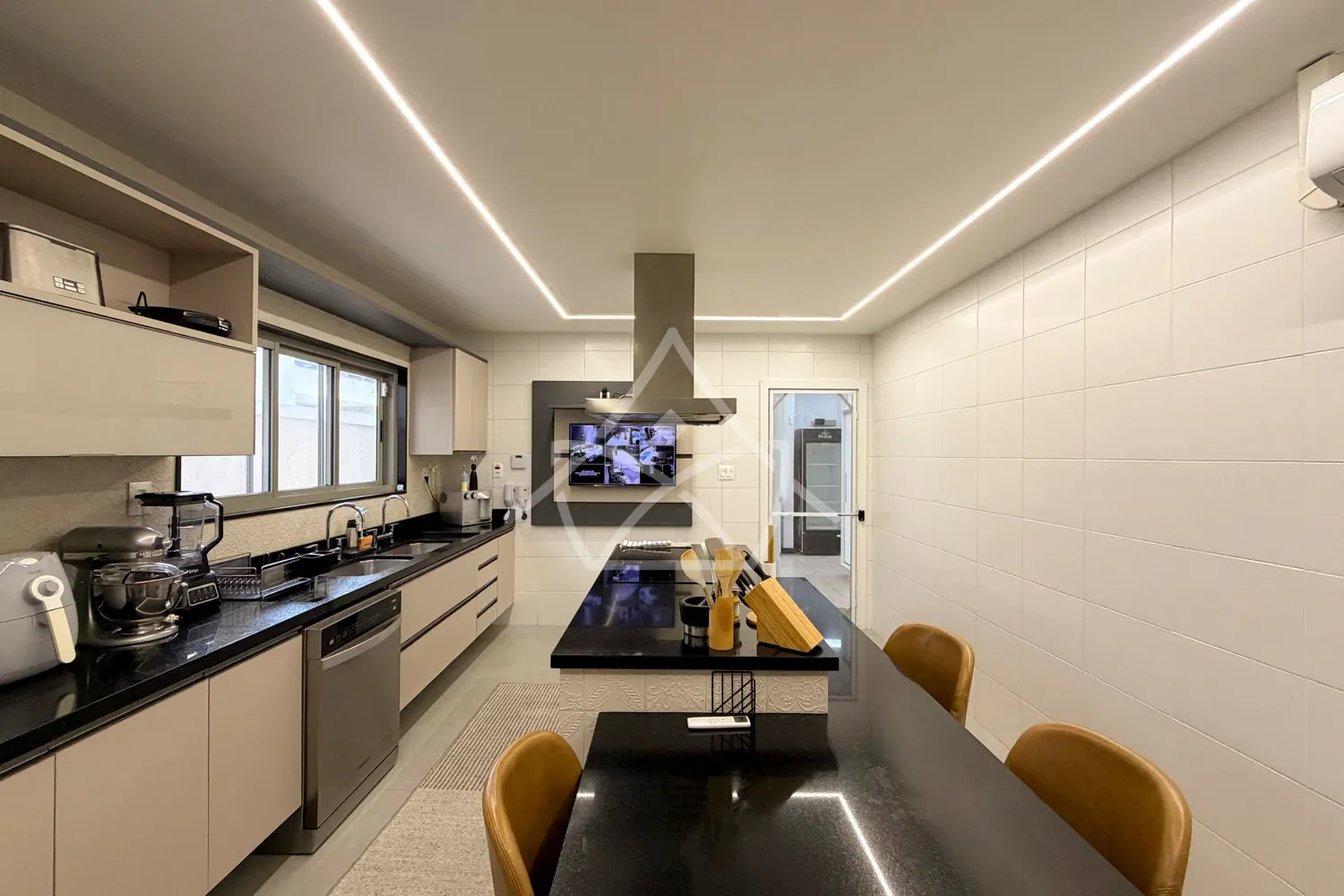 Casa Triplex com 3 Suítes - Recreio dos Bandeirantes, RJ