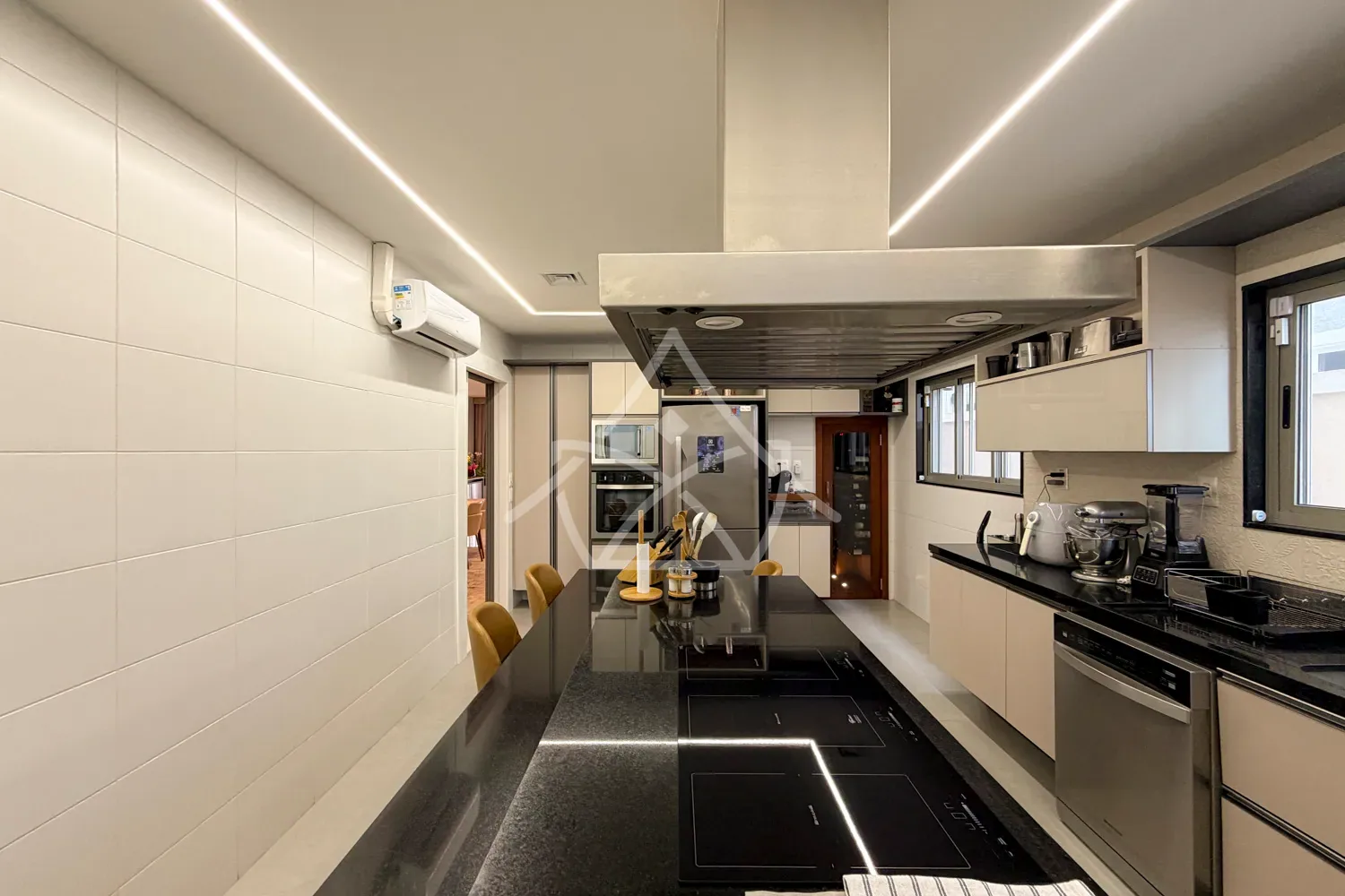 Casa Triplex com 3 Suítes - Recreio dos Bandeirantes, RJ