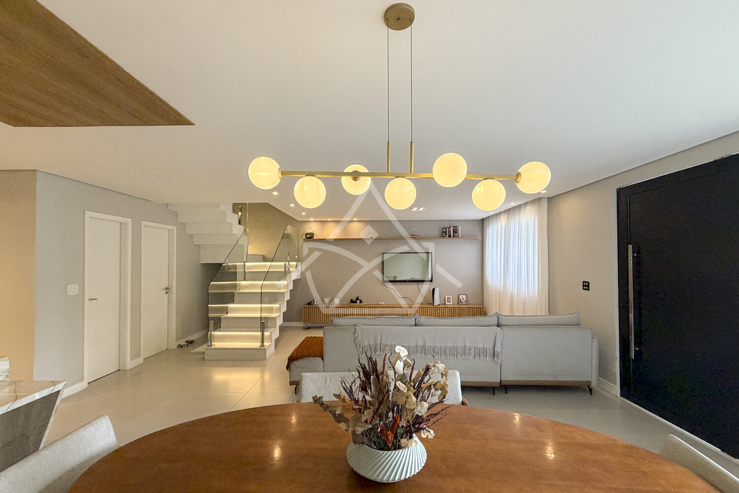 casa contemporânea no Recreio dos Bandeirantes