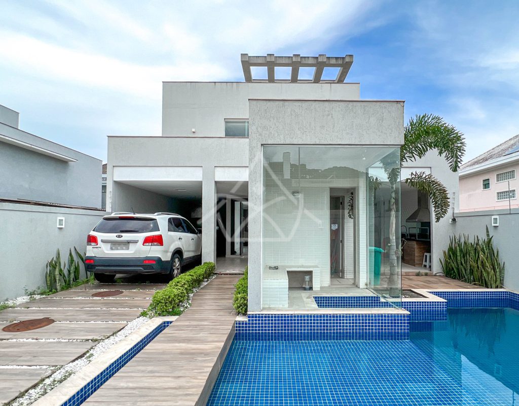 Casa à venda no condomínio Parque das Palmeiras, no Recreio dos Bandeirantes - Royal 4 House