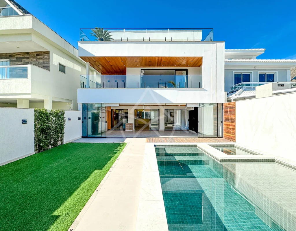Casa Contemporânea no Riviera Del Sol