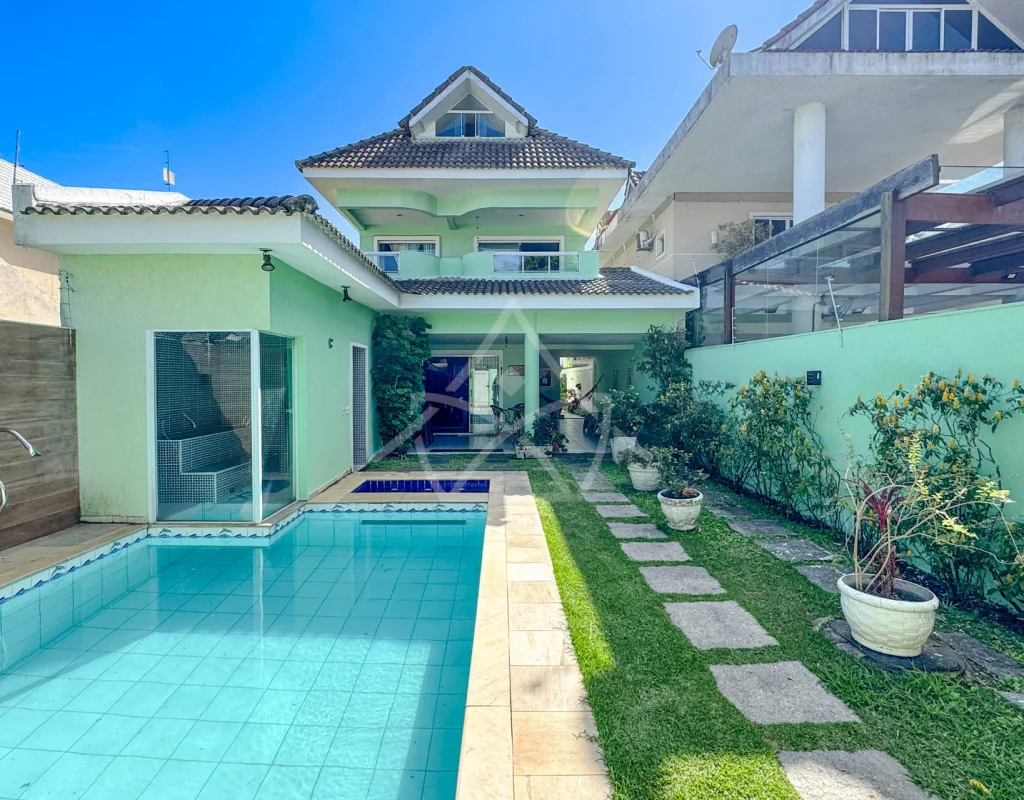 Triplex com Sótão no Recreio dos Bandeirantes