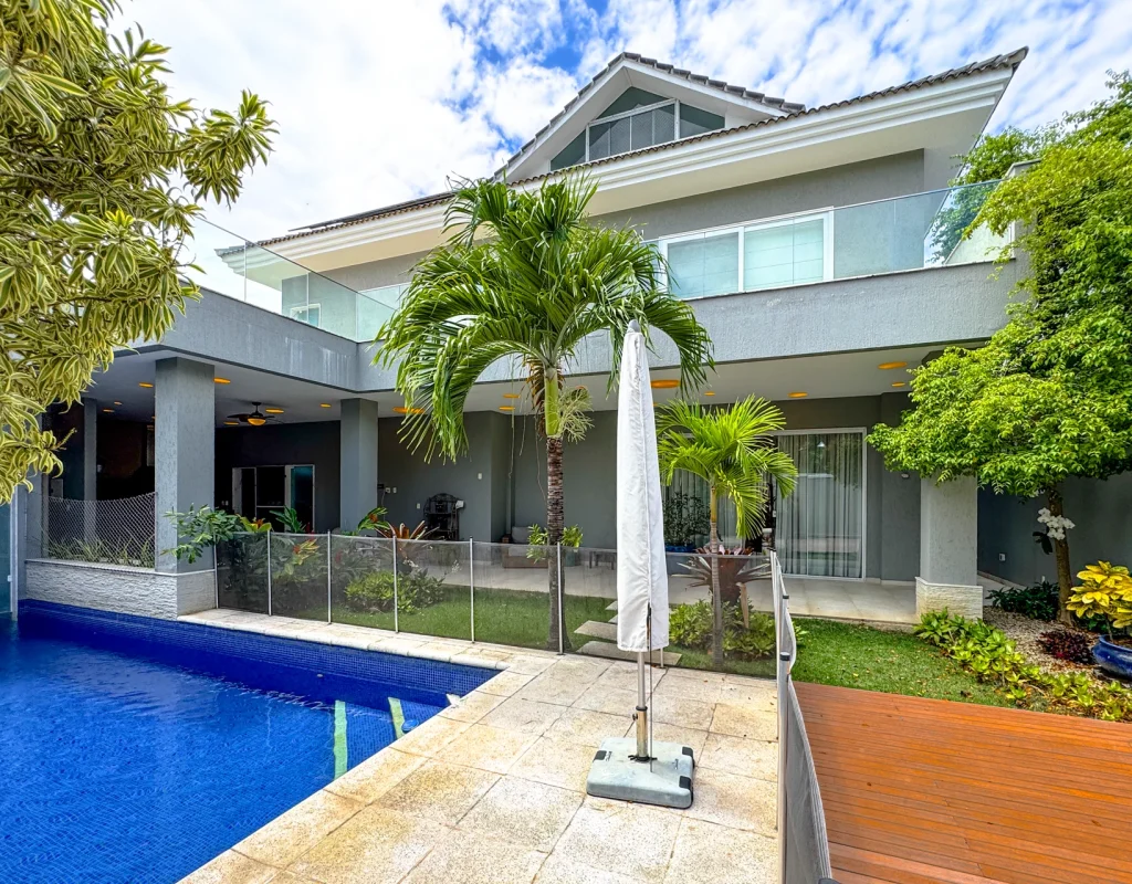 Triplex no Condomínio Del Lago na Barra da Tijuca