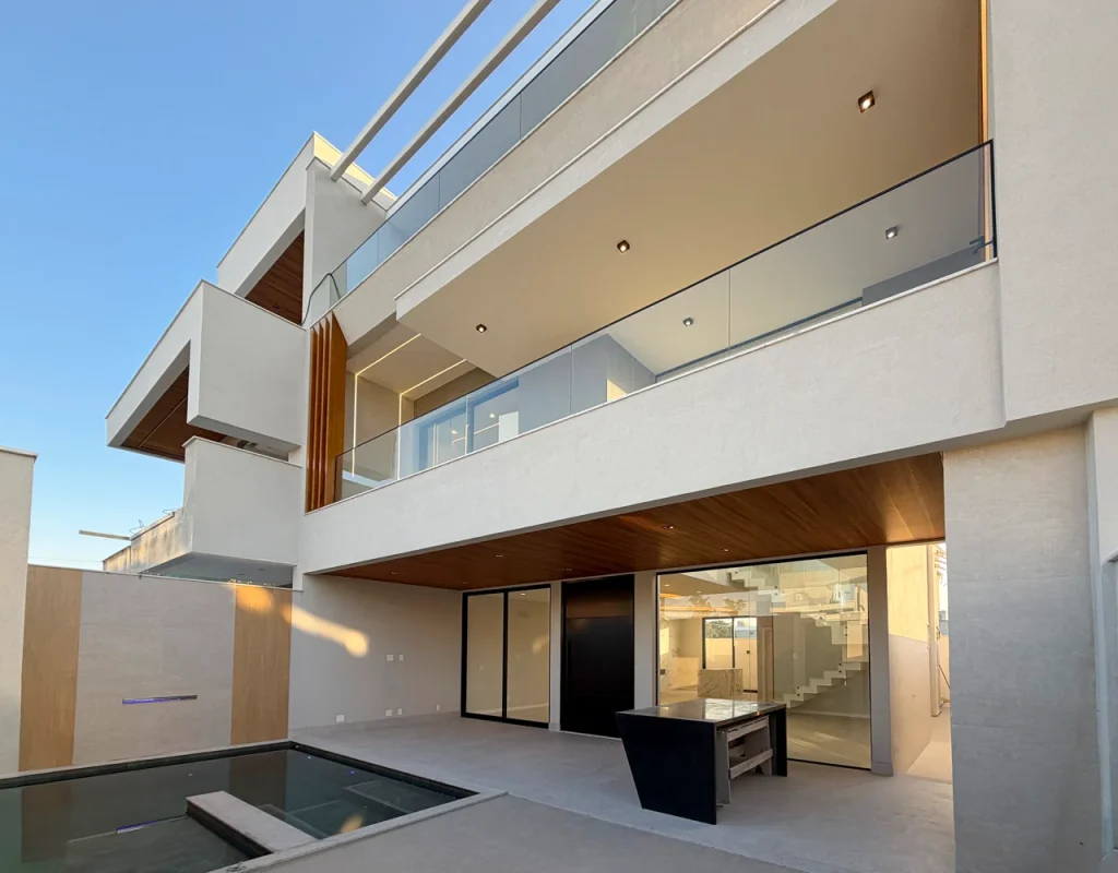 Casa Triplex Contemporânea - Recreio dos Bandeirantes, RJ