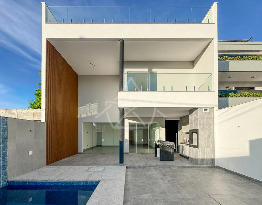 Casa Triplex com Energia Solar