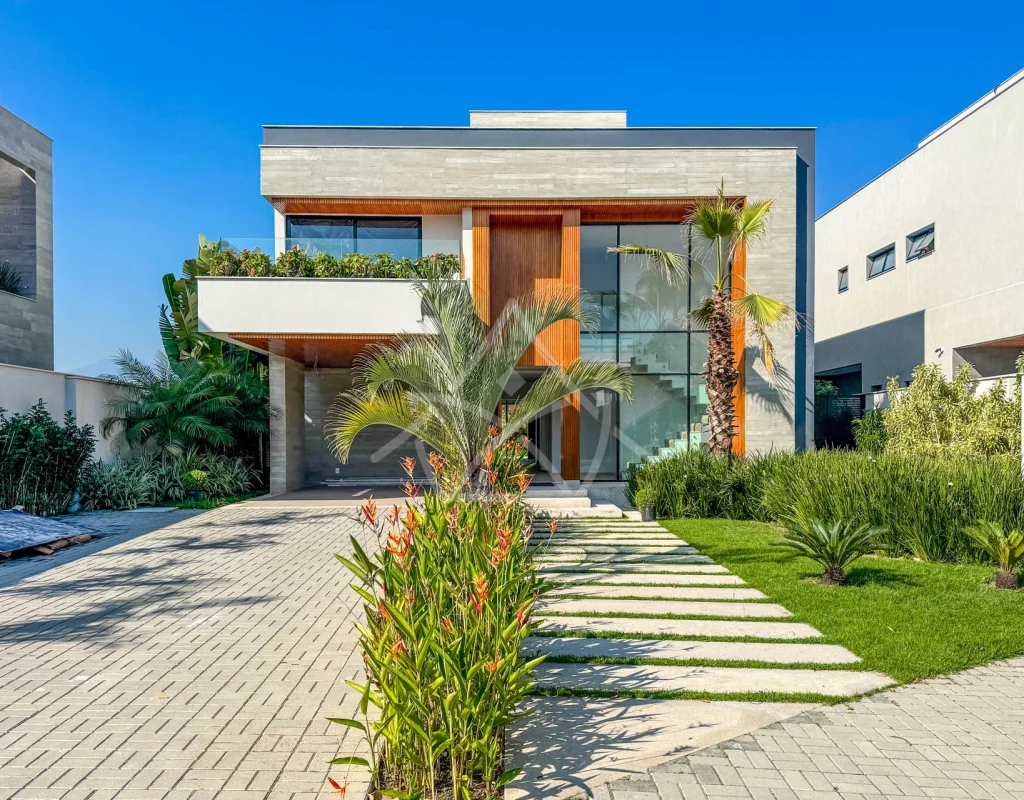 Casa Contemporânea à Venda na Barra da Tijuca