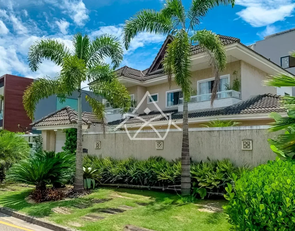 Casa com Jacuzzi no Recreio dos Bandeirantes